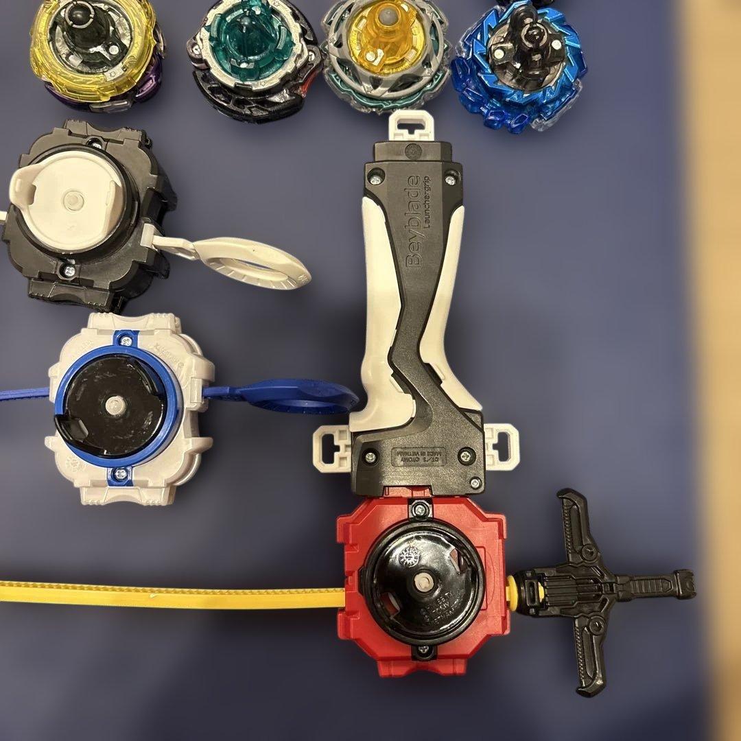 ベイブレードバースト　まとめ売り　本体35個 ケース付き