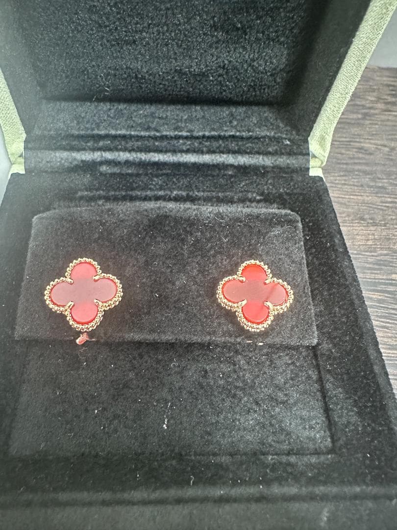 VCARD40400 カーネリアンピアス