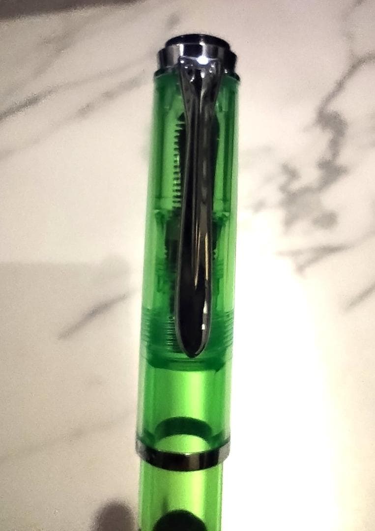 新品特別生産品Pelikan M205 Duo Shiny Green (BB)