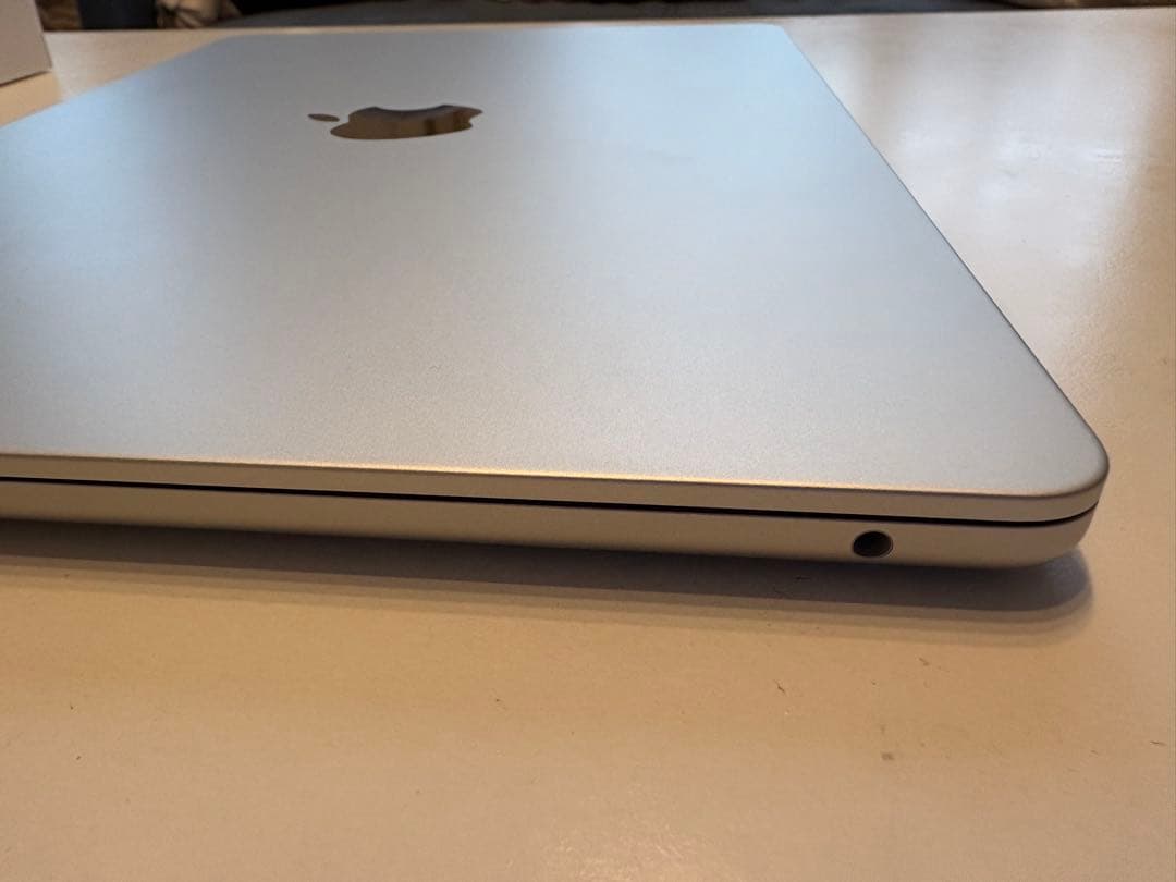 【たるぎうゆ】M2 MacBookAir 13インチ 256GB 8GB