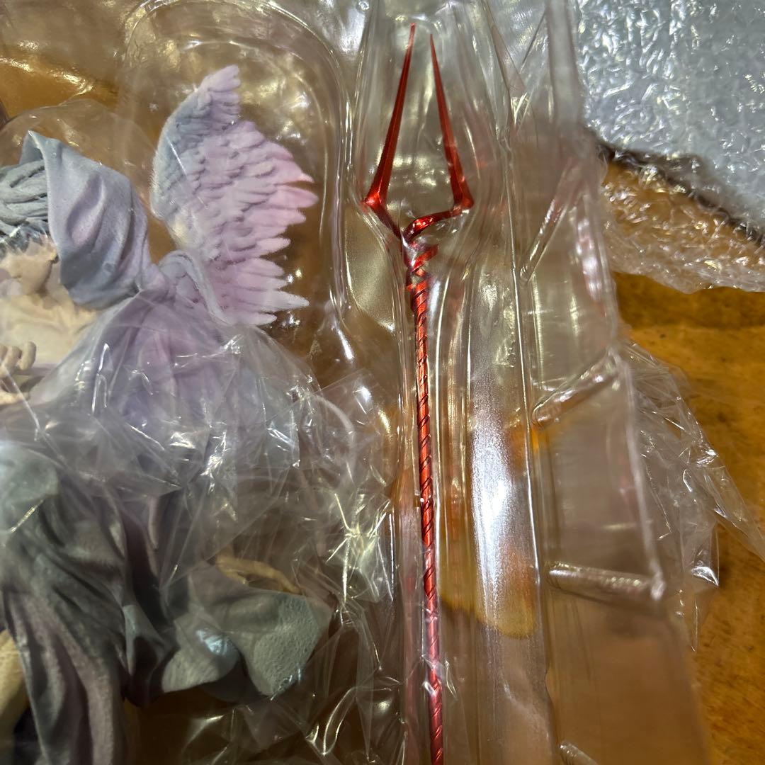 エヴァンゲリオン　渚カヲル　フィギュア