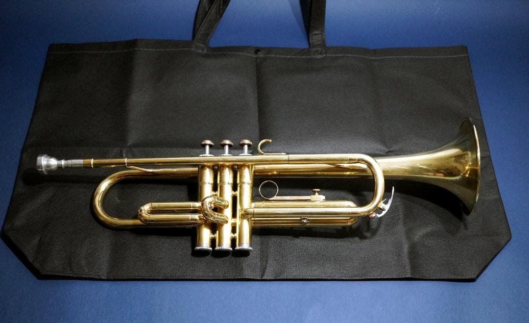 【アンラッカー】YAMAHAトランペット YTR233／マウスピース／簡易バッグ