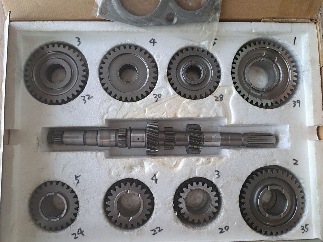 TRDクロスミッション C56•C52用タイプB中古② テスト予選307Km使用