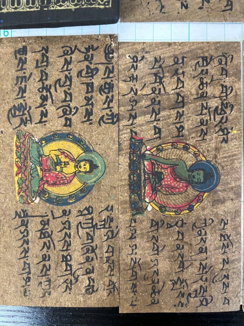 中国骨董品　チベット　仏　二つ