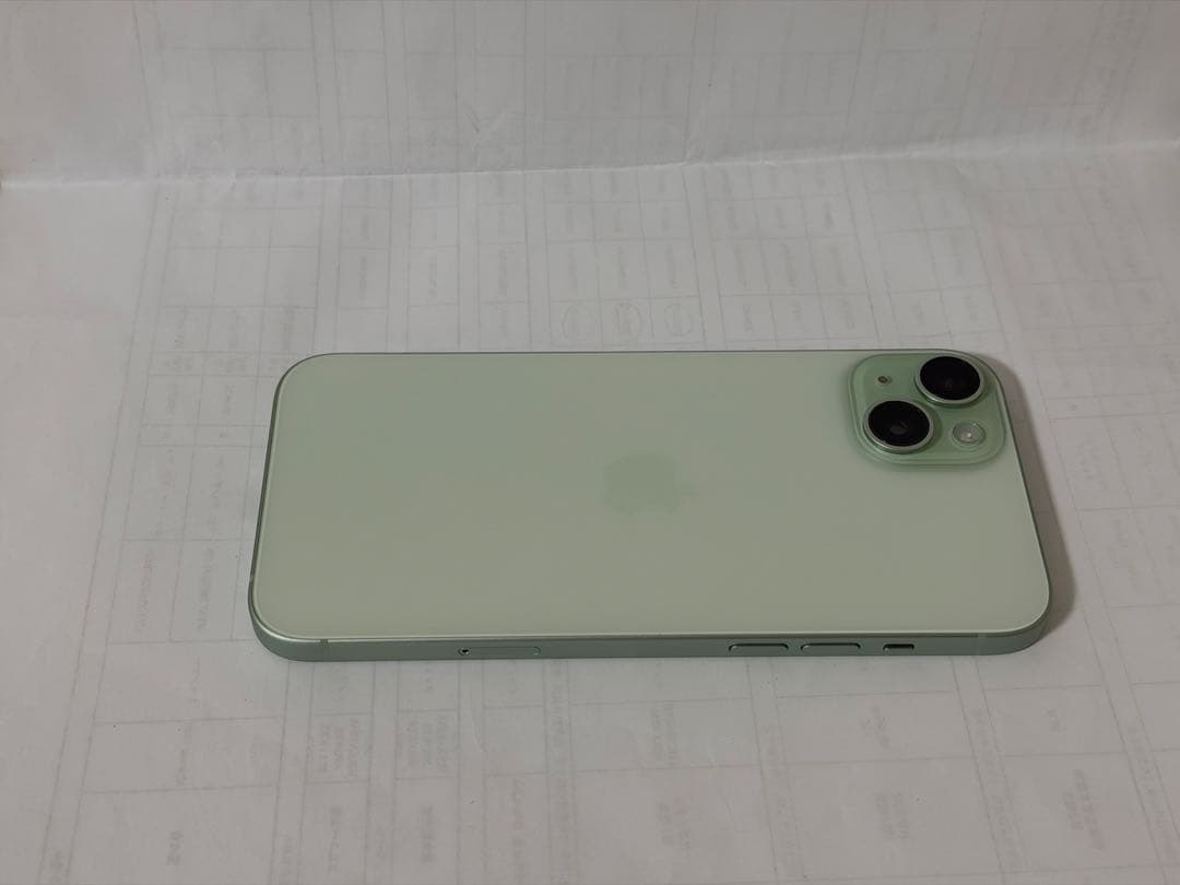 iPhone 15 plus 中古　美品