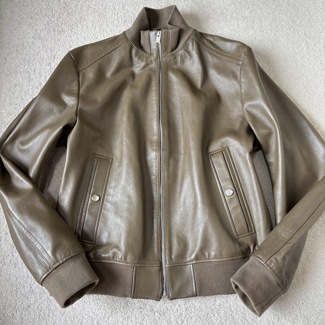 極美品 ヒューゴボス 現行タグ レザージャケット 羊革 3XLサイズ ブラウン