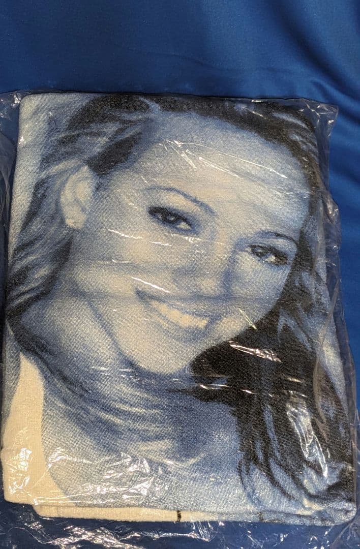 ♡超希少レア♡美品♡マライア・キャリー　♡ネスカフェ♡ビーチタオル♡新品未使用♡