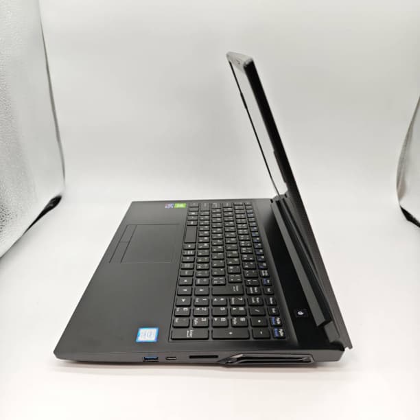 グラボ バッテリ◎ 16GB フルHD 15 マウス i7-9 SSD512GB