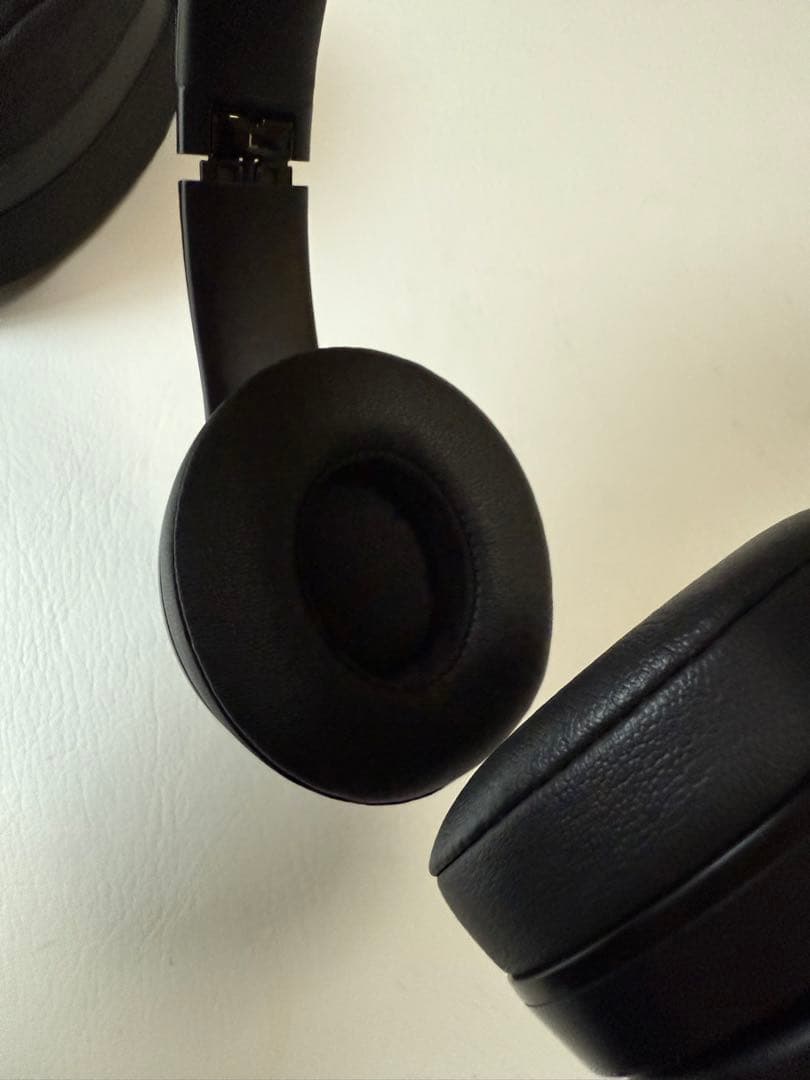 Beats Solo3 ワイヤレスヘッドフォン ブラック