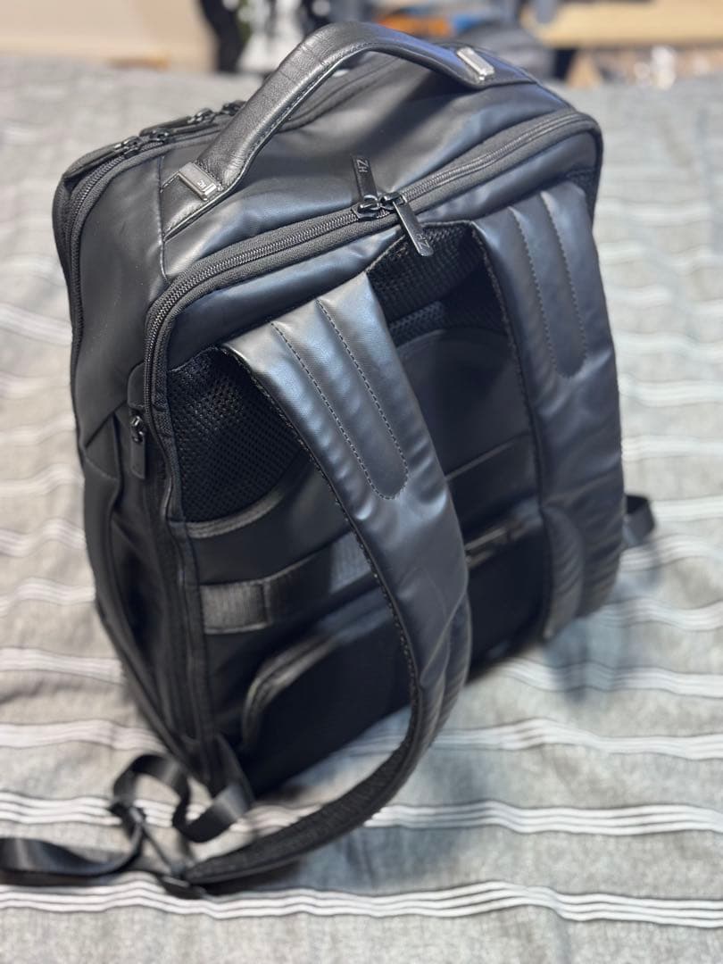 ゼロハリバートン Z-PACK type-C B4 15.6インチ 81212