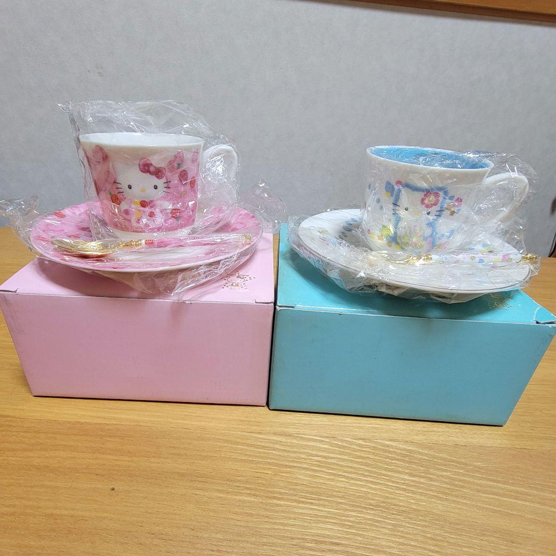 ハローキティ 誕生25周年 マグカップソーサーセット HELLOKITTY