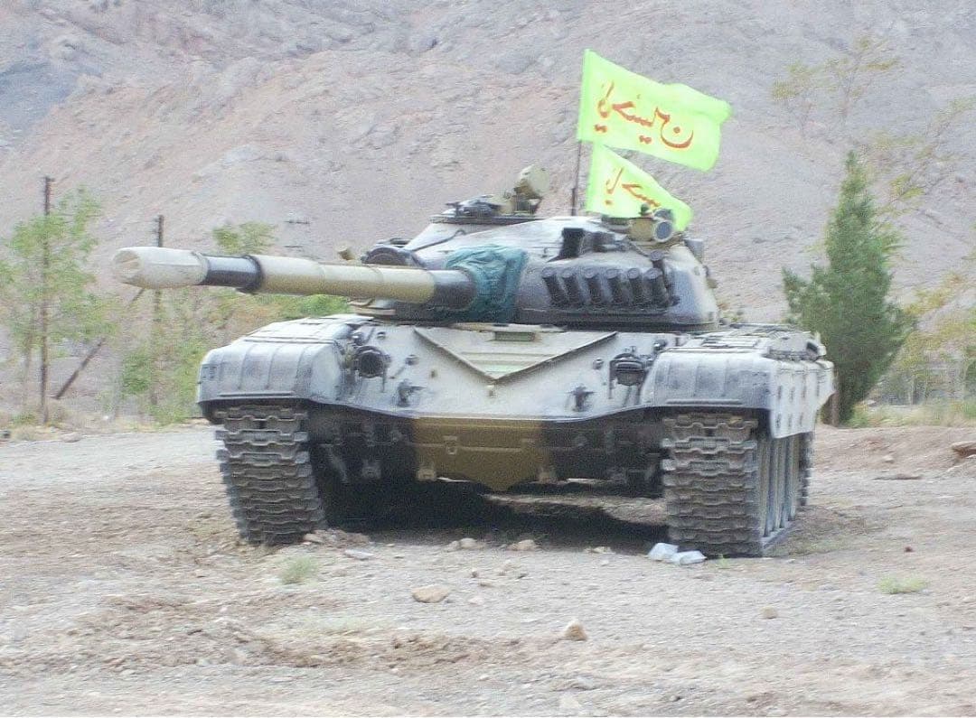 タミヤ　1/35 T-72M1 戦車　完成品　模型　戦車　プラモデル　イラン