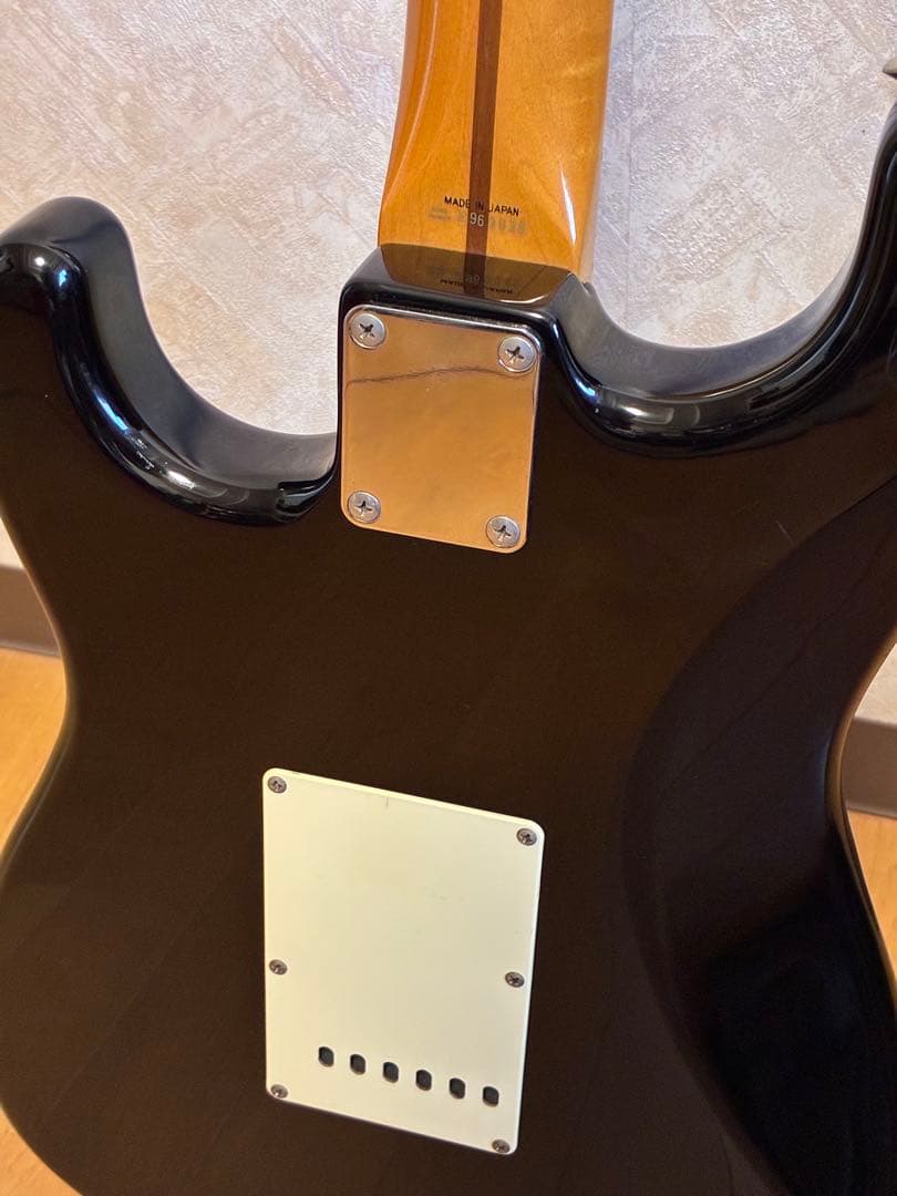 r*e様 '84〜'87製 Eシリアル FenderJapan ストラトキャスタ