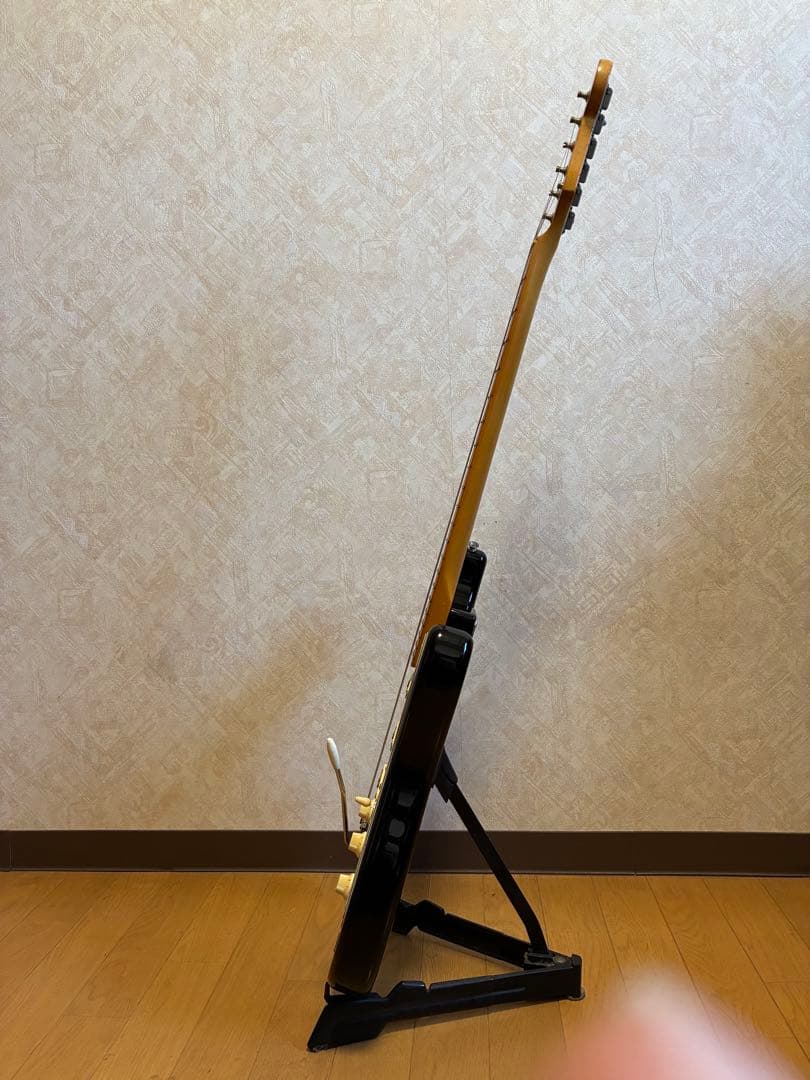 r*e様 '84〜'87製 Eシリアル FenderJapan ストラトキャスタ