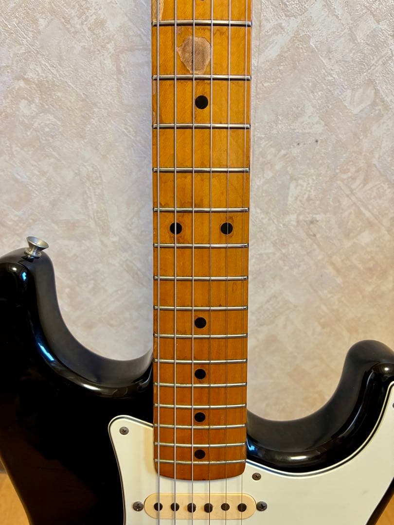 r*e様 '84〜'87製 Eシリアル FenderJapan ストラトキャスタ