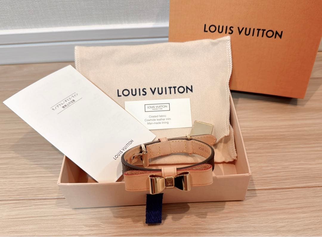 ルイヴィトン　リボン首輪