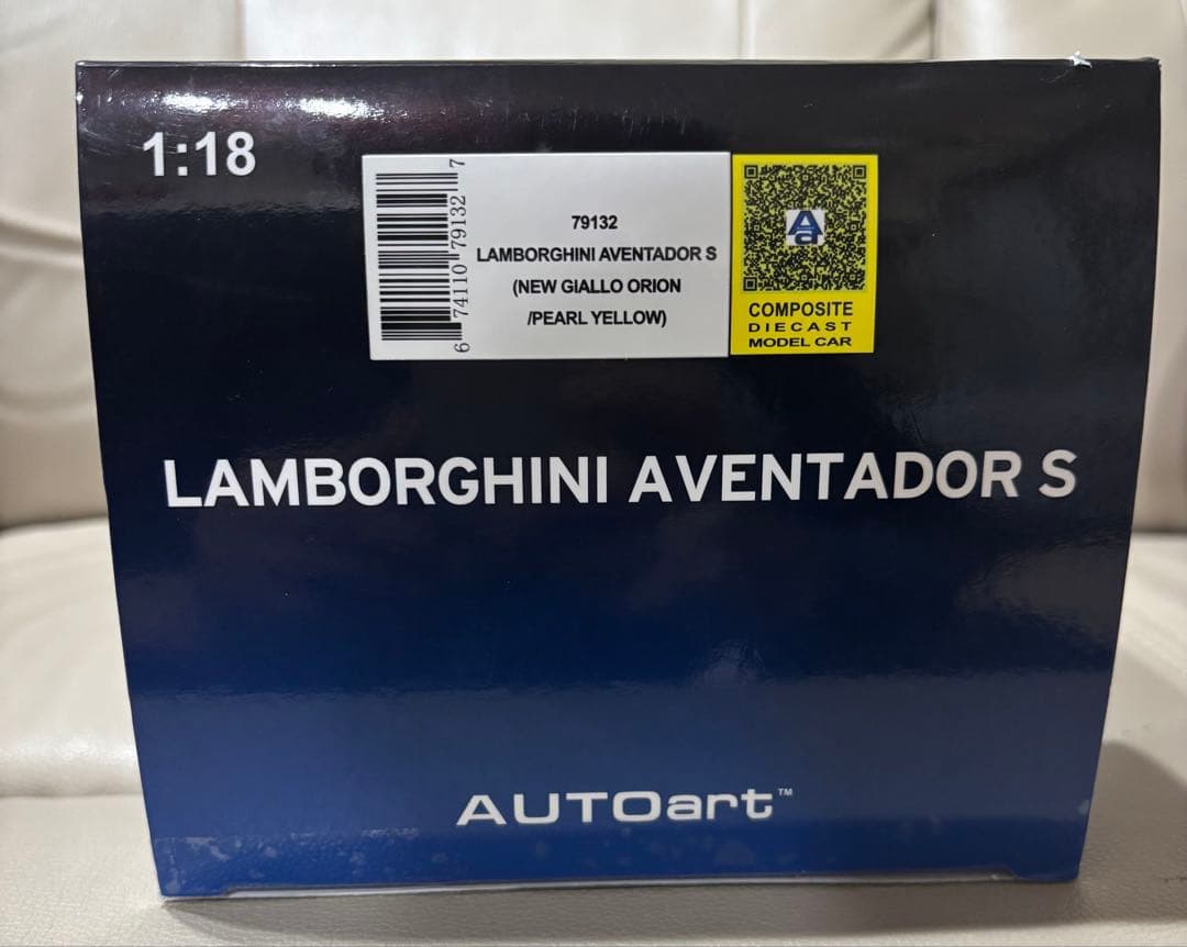 AUTOart オートアート 1/18ランボルギーニ アヴェンタドール
