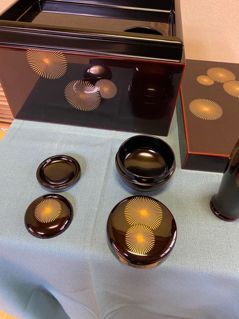 茶道具/茶箱 唐松蒔絵 利休茶箱 溜真塗り 唐松紋 3点セット 工芸品 美品