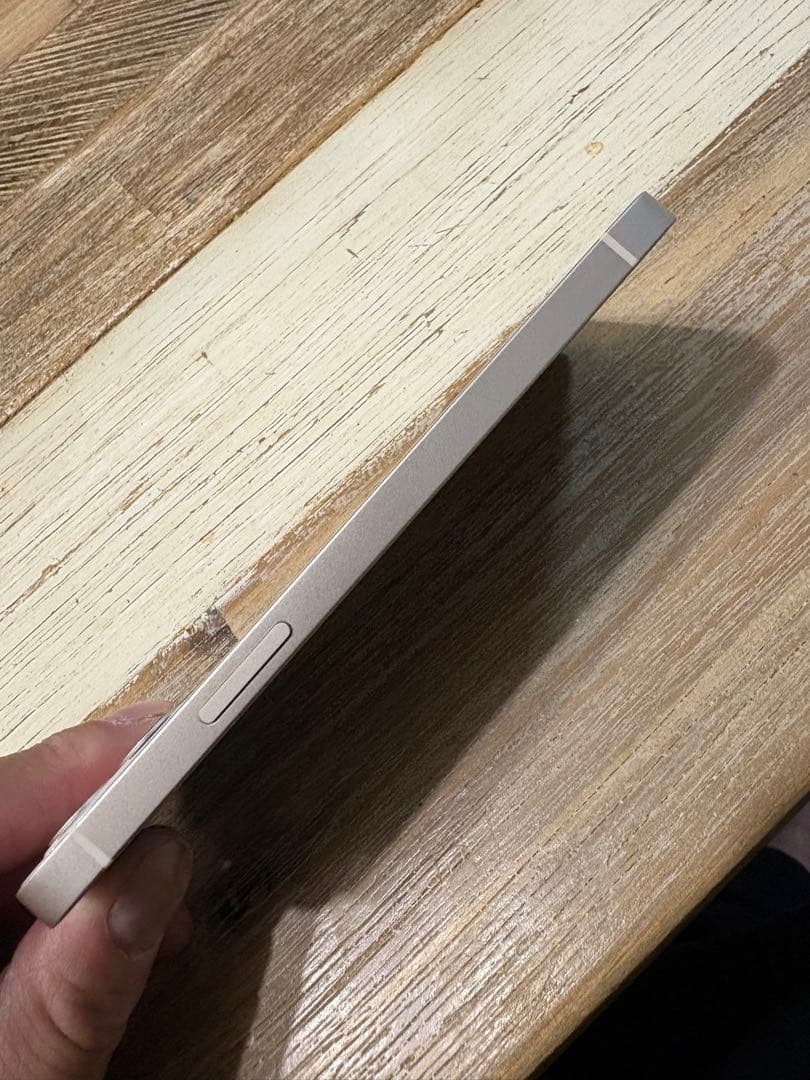 超美品 バッテリー100% Apple iPhone 12 ホワイト 本体