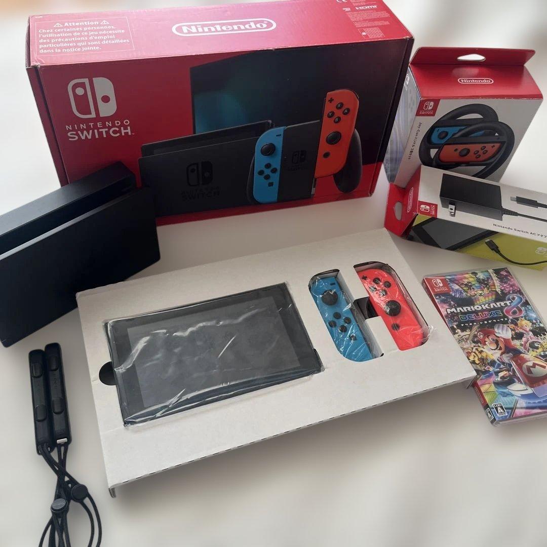 Nintendo Switch 本体、マリオカート8➕ハンドルセット