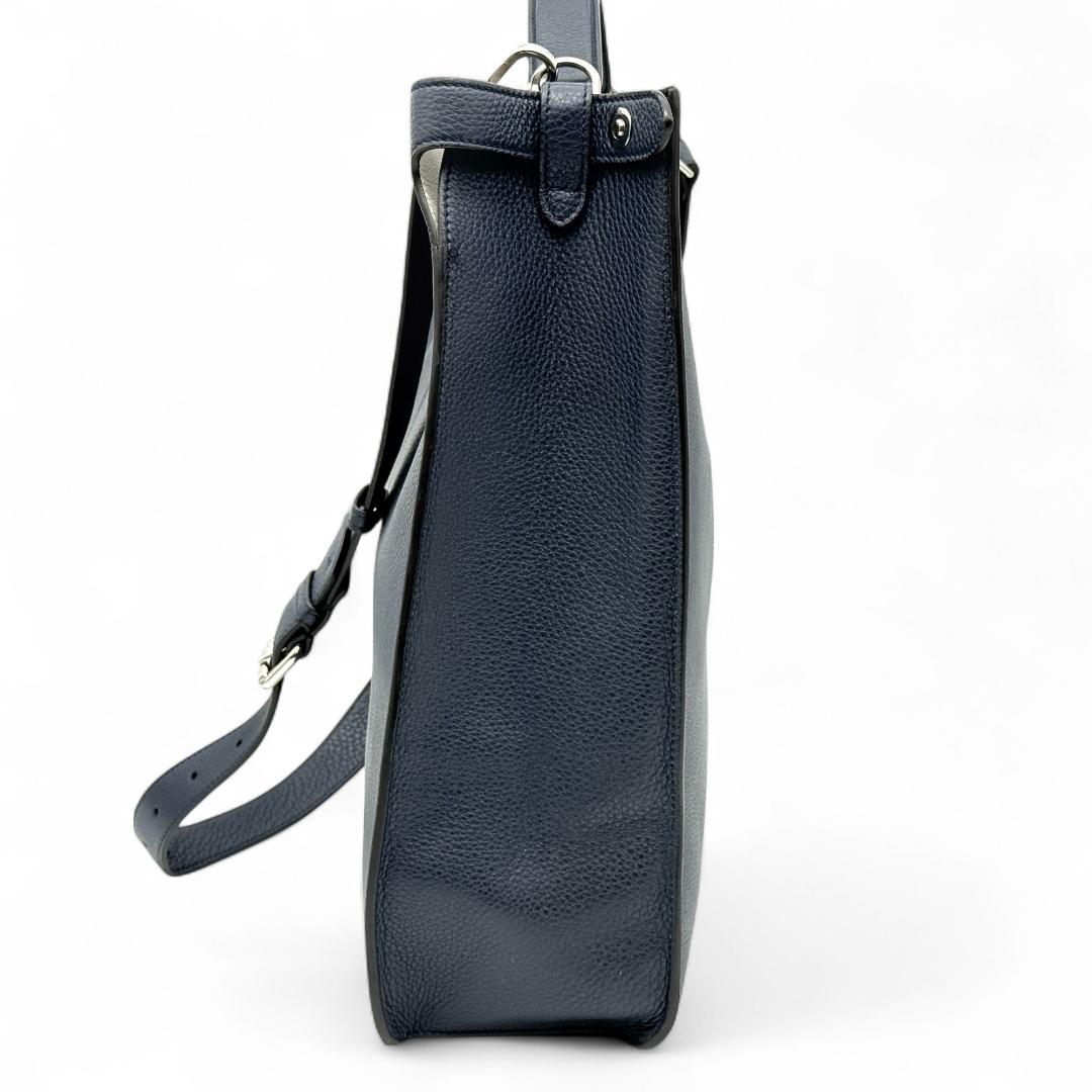 M6147 フェンディ ピーカブー アイシーユー 2WAYショルダーバッグ