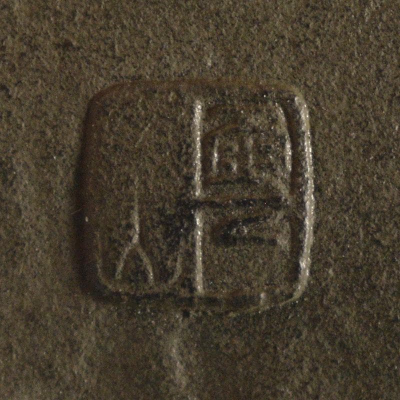 武具　刀装具　古鉄　達磨図　鍔　在銘　N　6450