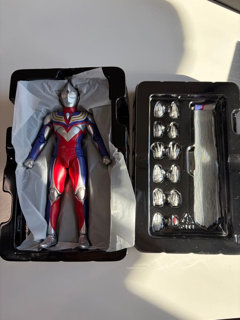 真骨彫 ウルトラマンティガ マルチタイプ 初回生産版