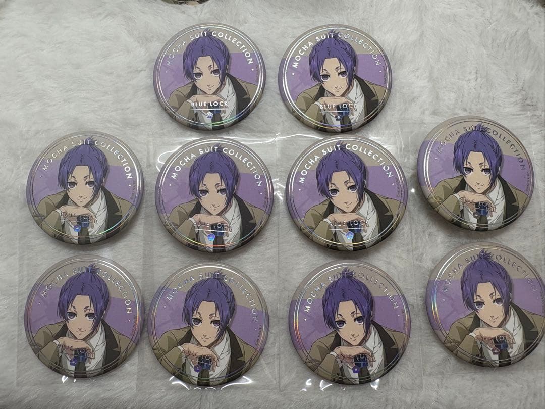ブルーロック mocha suit モカスーツ 御影 玲王 缶バッジ