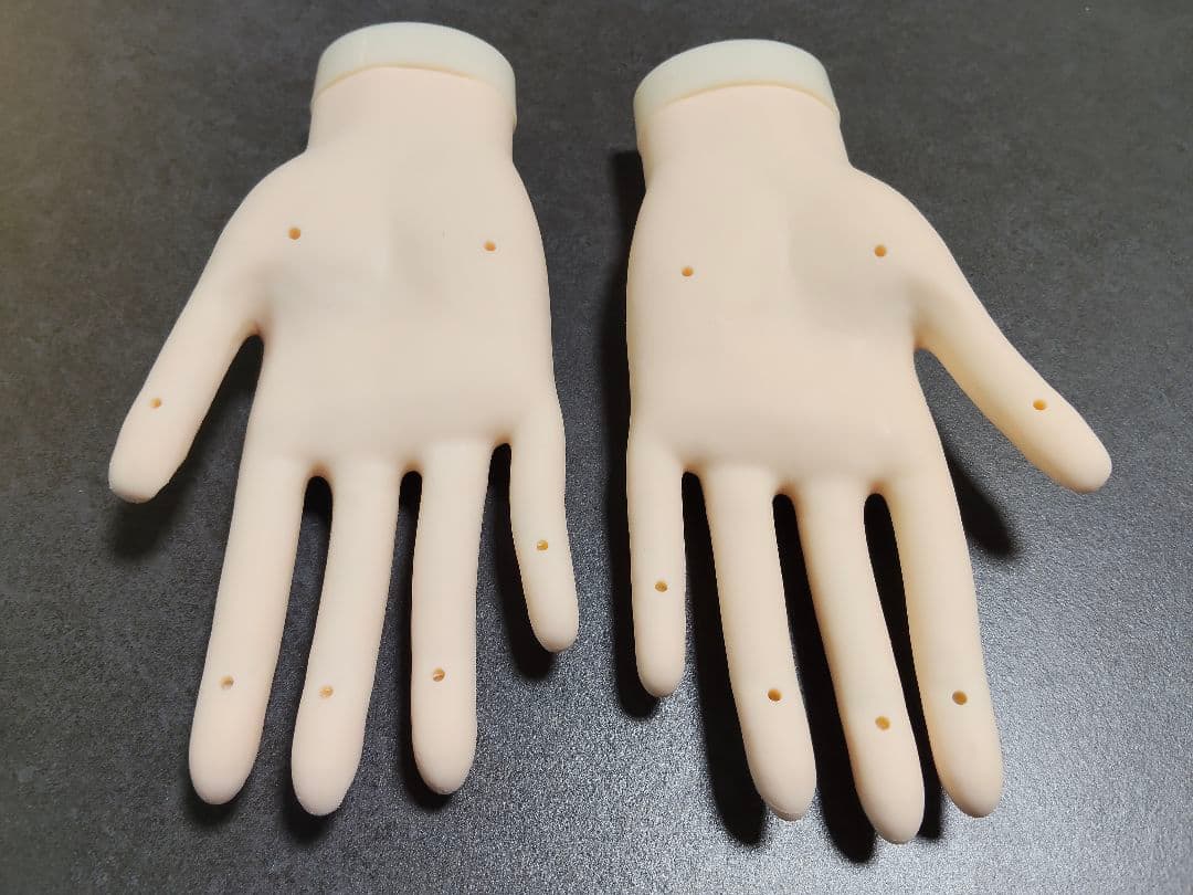 JNEC認定モデルハンド　骨折なし