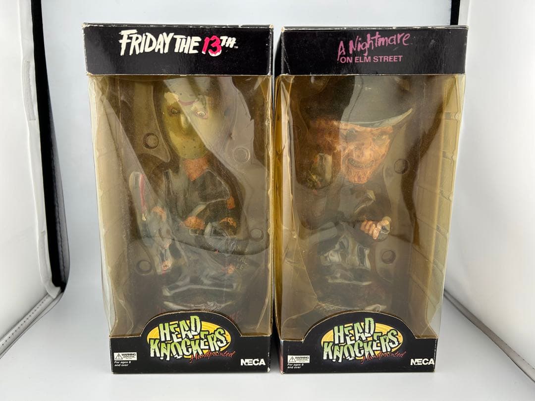 NECA フレディ　ジェイソン　フィギュア（首振り）