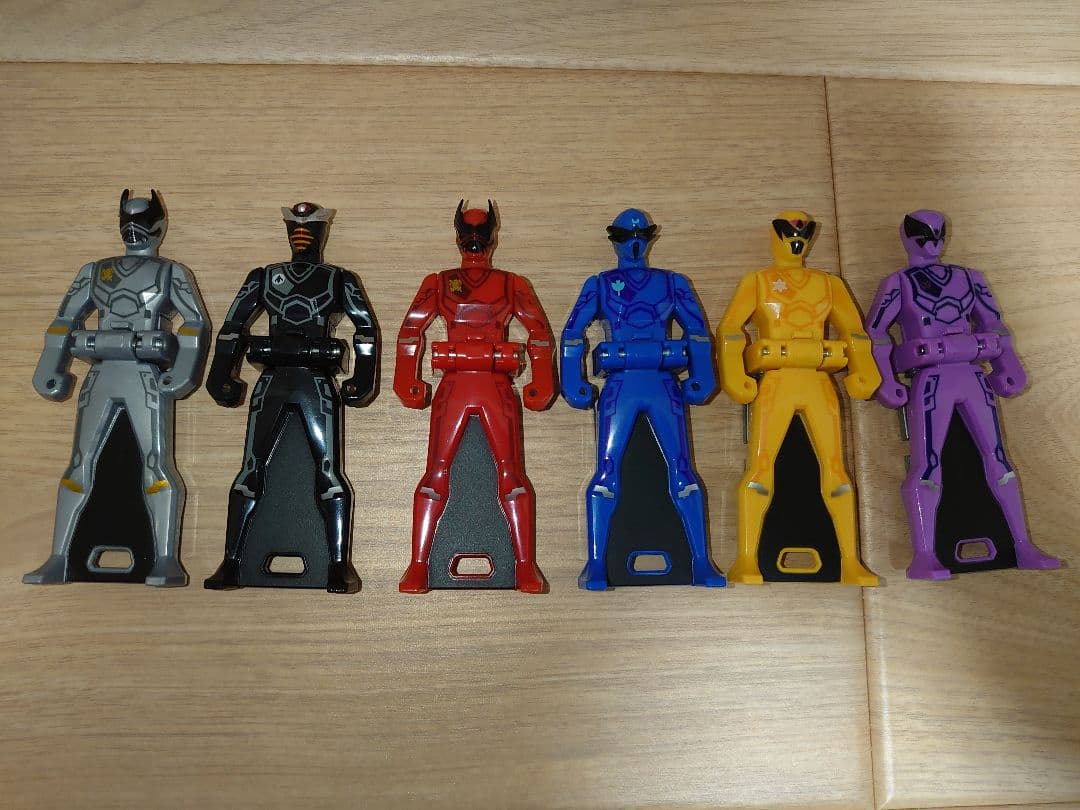 ゆーた　レンジャーキー　メモリアル　キングオージャーセット