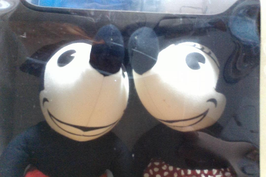 ディズニー、ミッキー＆ミニーぬいぐるみ70周年記念商品