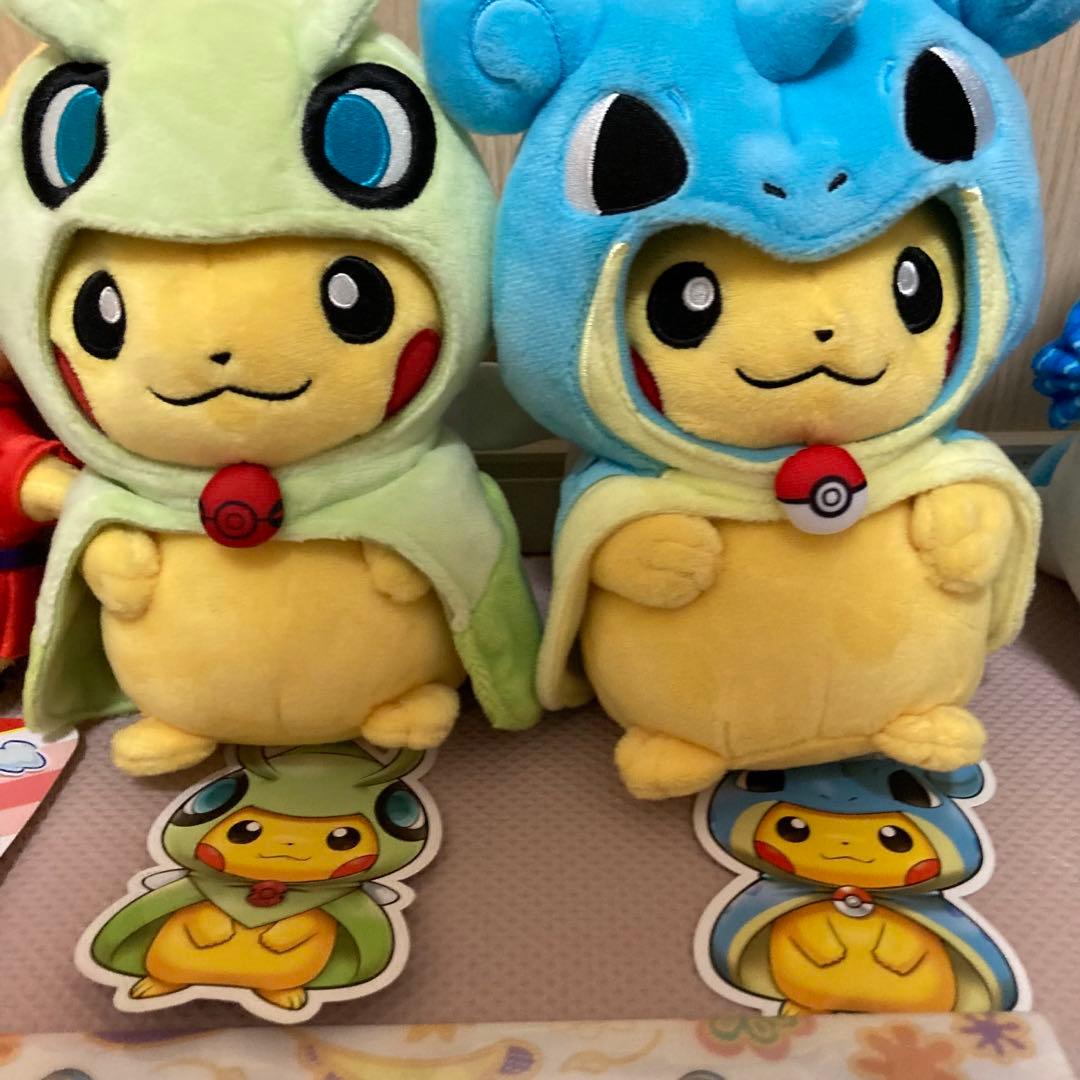 ポケモンセンター　シンガポール限定　海外限定　ポンチョピカチュウ セット
