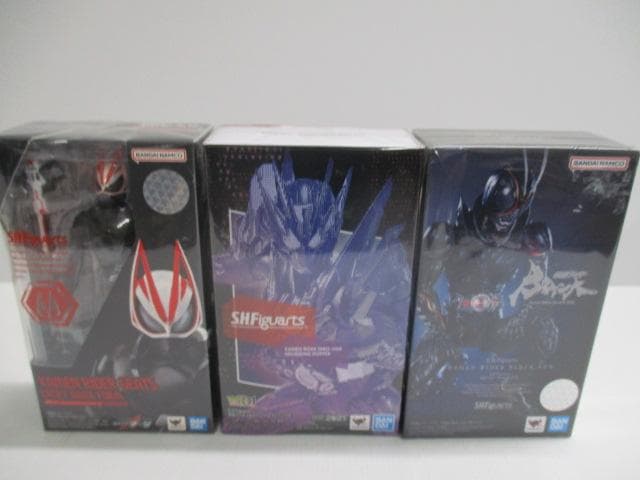 仮面ライダーシリーズ　フィギュア　大量　３点セット