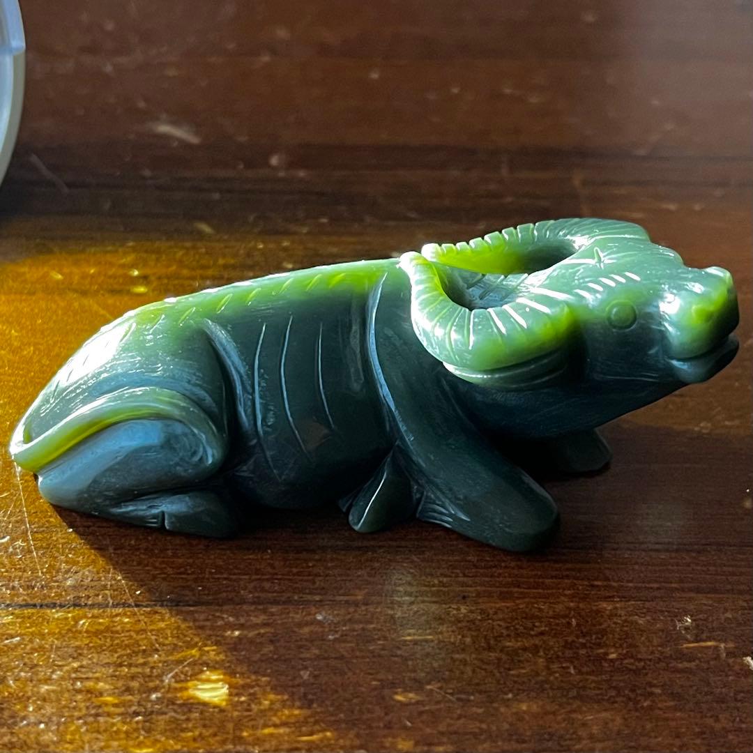 和田玉 青玉 藍青 古翡翠 彫刻 手彫り 牛 ネフライト 軟玉 アンティーク