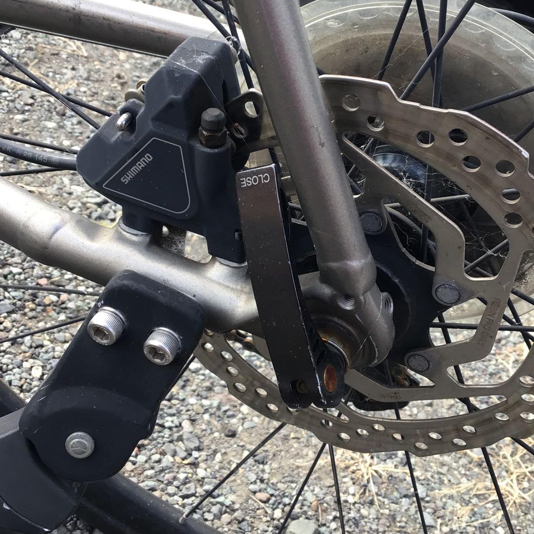 Trek FX 4 クロスバイク グレー