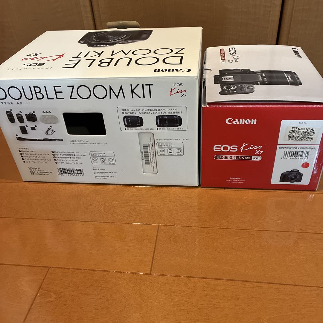 キャノン CanonEOSkissX7ダブルズームキット 美品