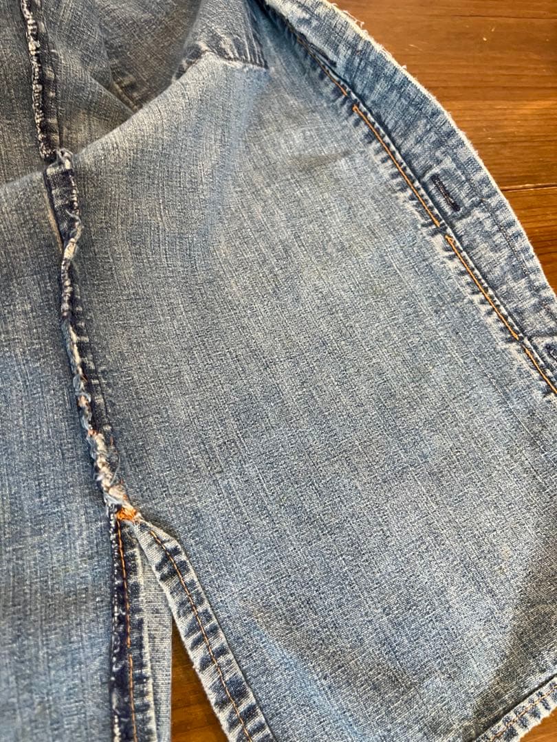 スペシャル！リーバイスデニムシャツ