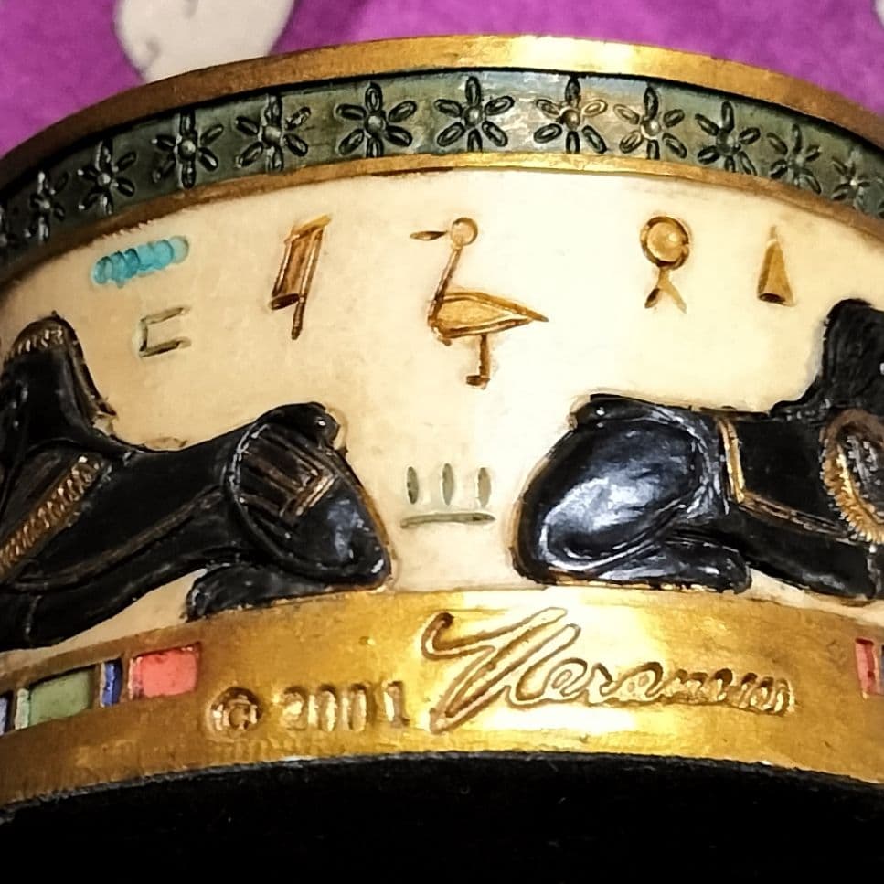 民族工芸品✨古代エジプト調モチーフ 神秘的レリーフ彫刻 装飾品✨貴重品 小物入れ