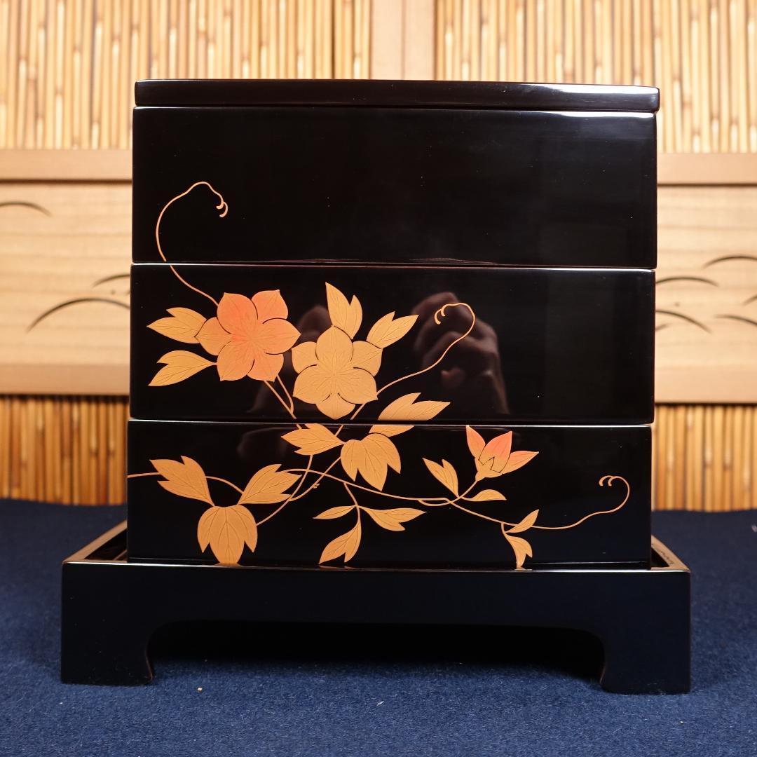 極上 輪島塗 黒塗 鉄仙蒔絵 三段重箱 共箱
