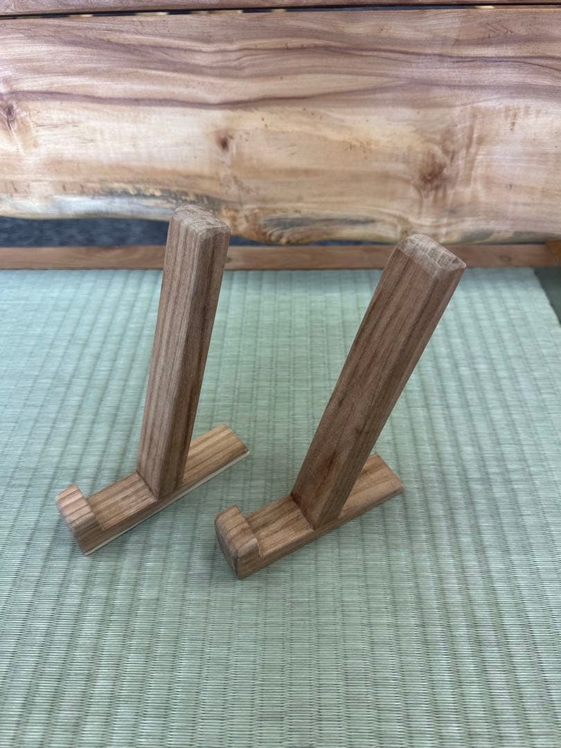 天然木槐一枚板　日本地図