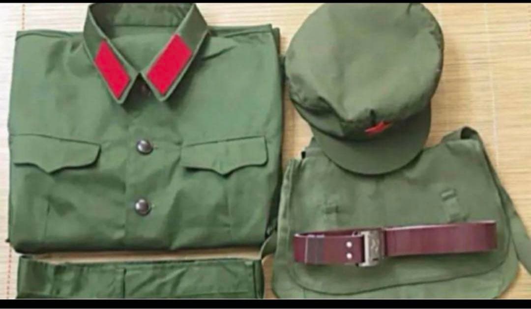 新品官給本物ベトナム戦争65式中国人民解放軍戦闘服上下帽子人民鞄セット