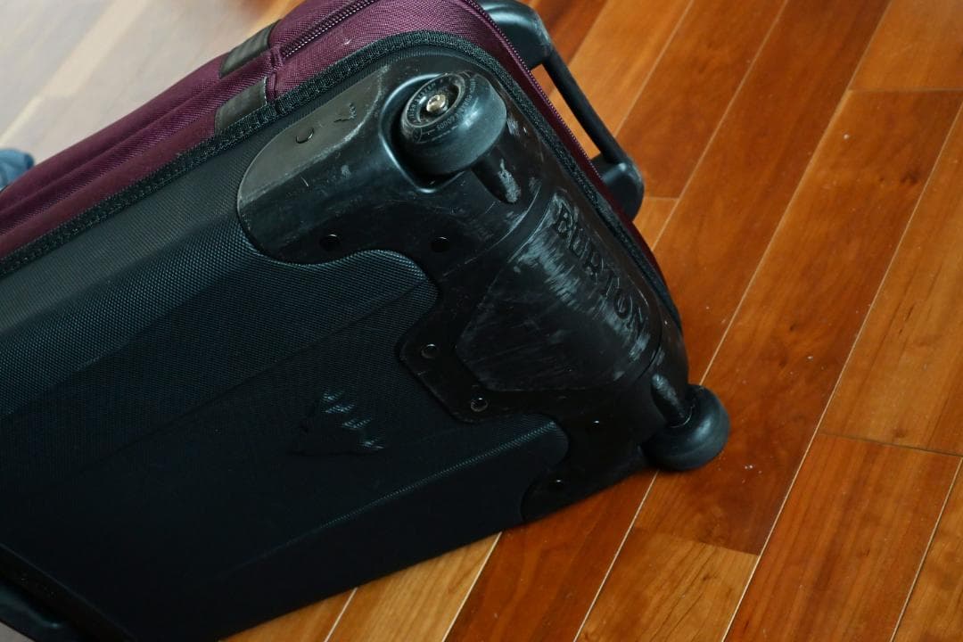 【希少】Burton ウィーリー フライト デック 38L トラベル　キャリー