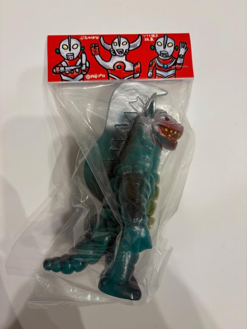ぶたのはな マッハレス 怪獣 ソフビ ウルトラマンA