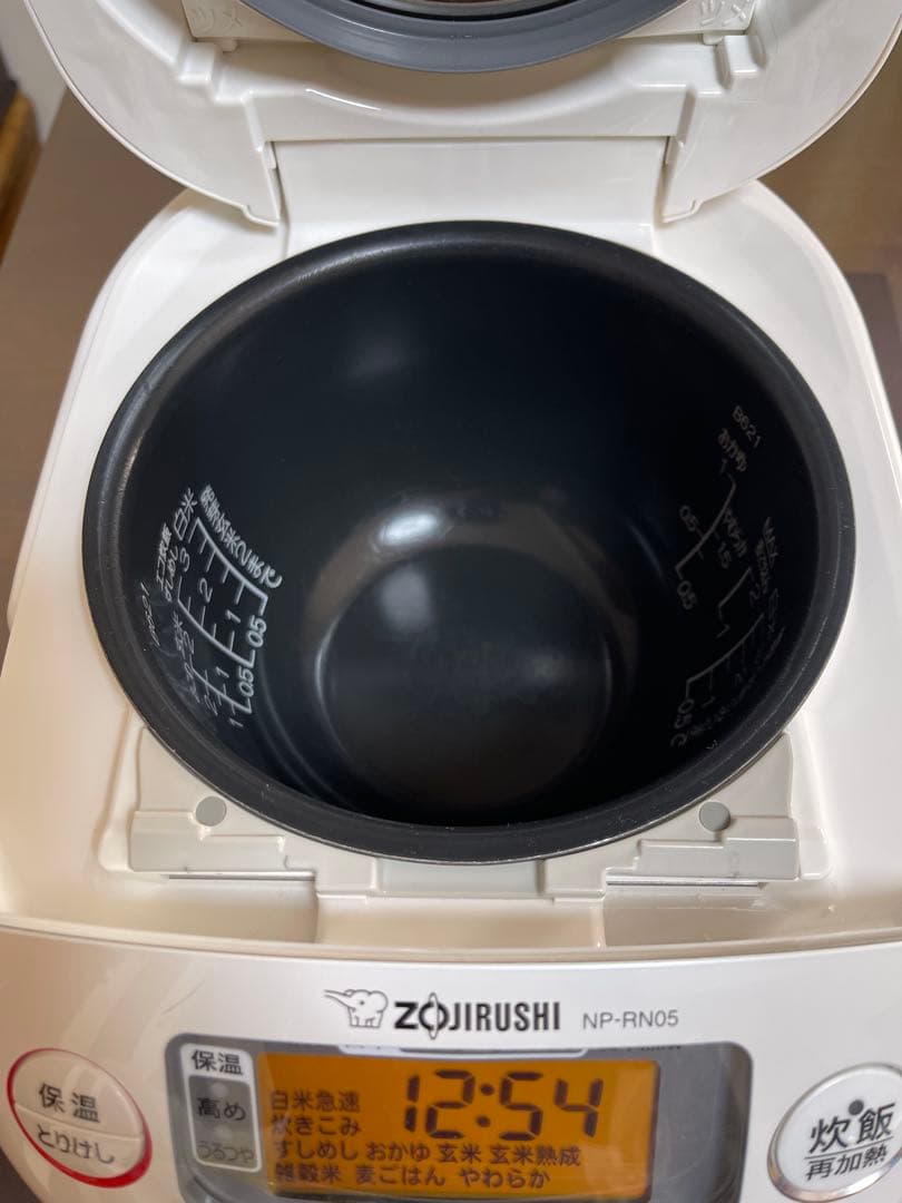 象印 圧力 IH 炊飯器 NP-RN05 ホワイト
