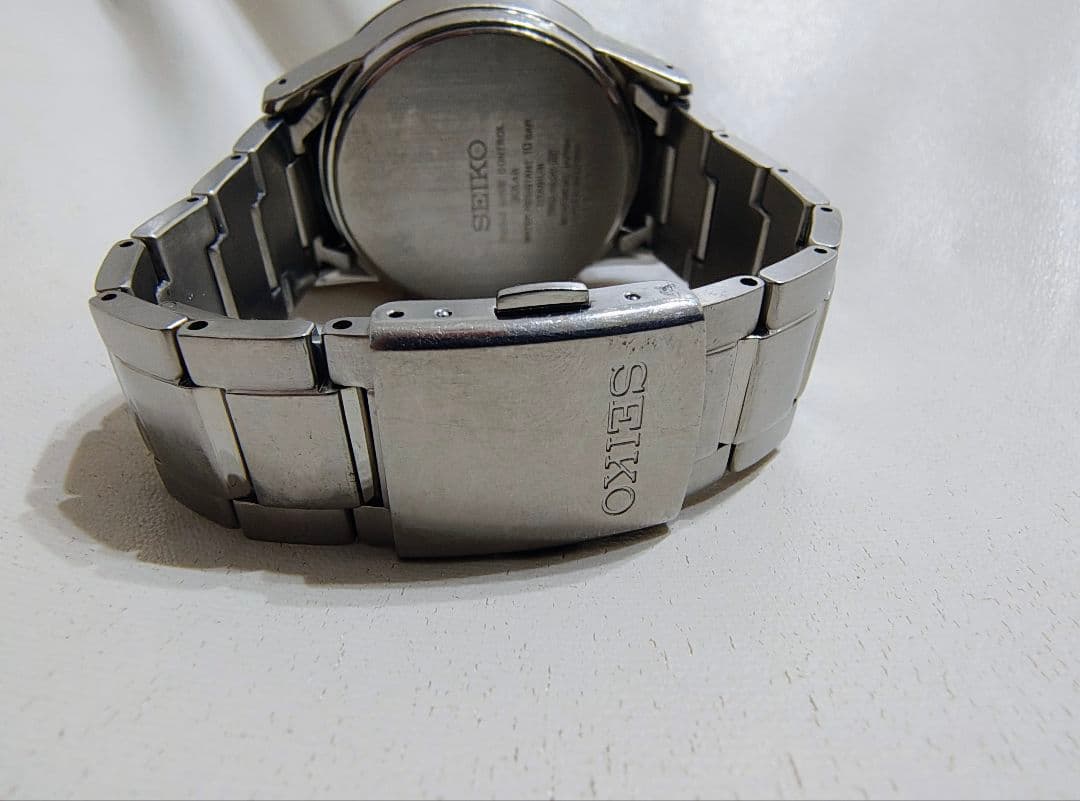 SEIKO セイコー 電波ソーラー チタン 腕時計 7B52-0AD0