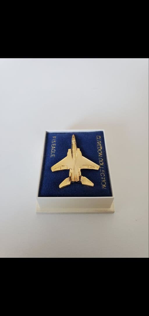 F-15　EAGLE　ゴールドピンバッジ　逸品　トップガン