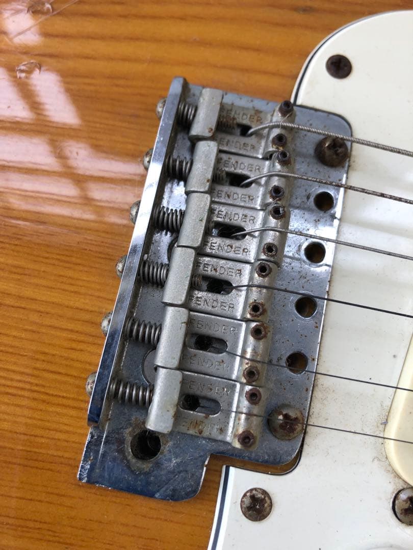 ギター Fender STRATOCASTER Japan(I90)