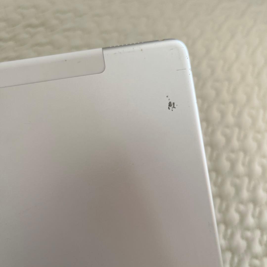 iPad Pro 12.9インチ 第1世代　カバー・キーボード付き