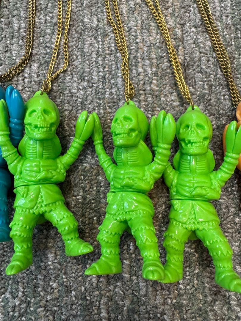 希少❤︎激レアソフビ　ガルタン　怪獣シリーズペンダント